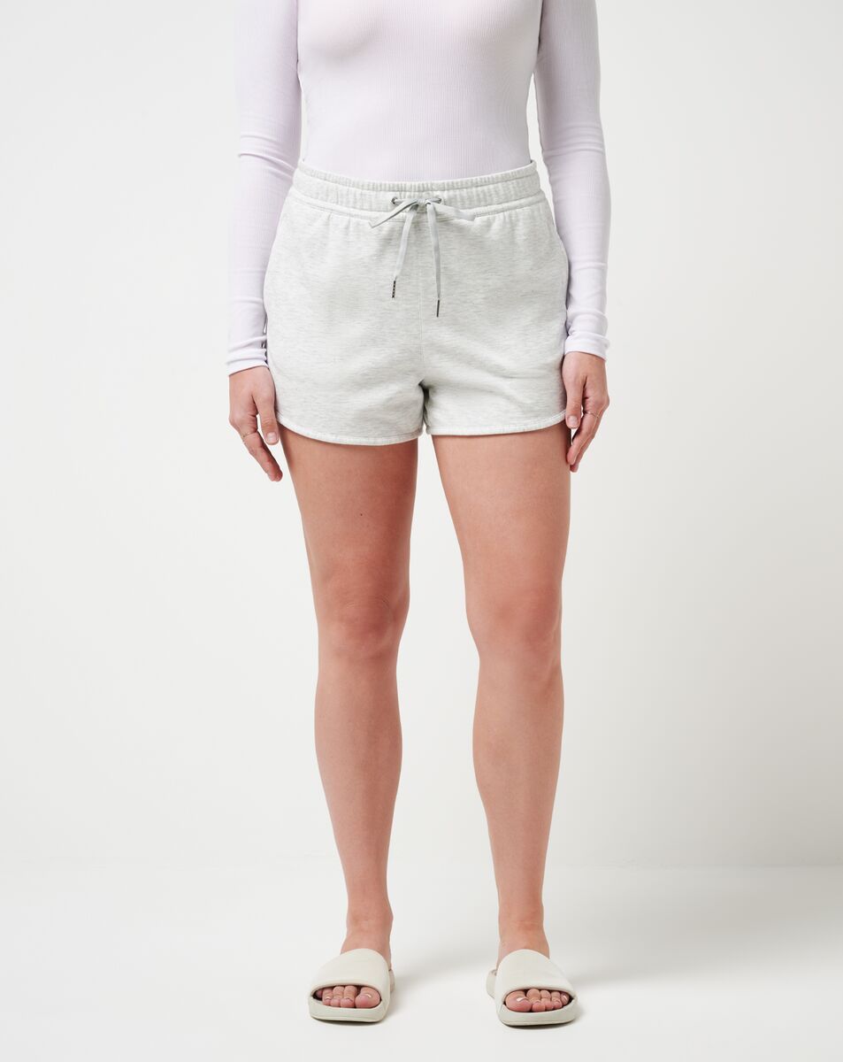 CLOUD FLEECE WOMENS SHORT 2.0 3